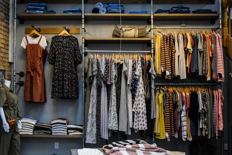 Clothing Store POS software interface slide 3